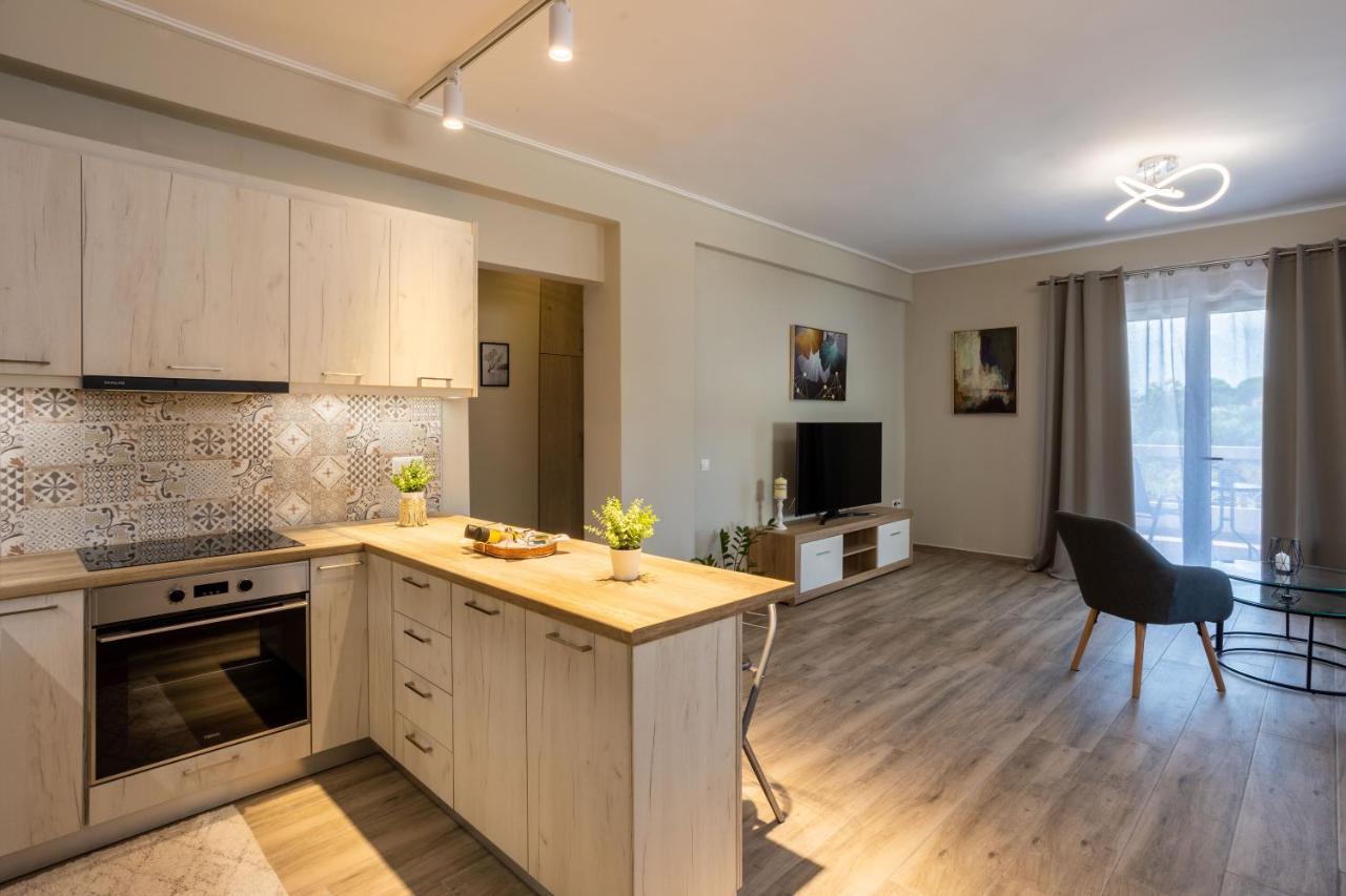 Luxury & Cozy Apartment Messíni エクステリア 写真