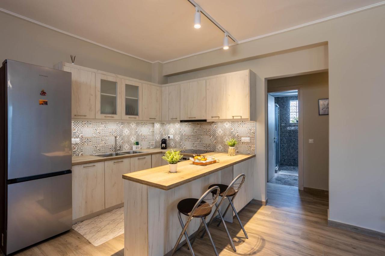 Luxury & Cozy Apartment Messíni エクステリア 写真