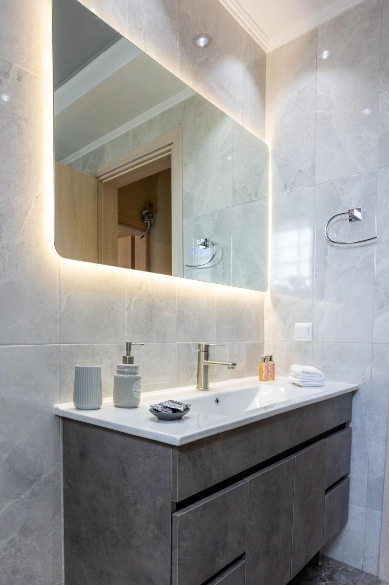 Luxury & Cozy Apartment Messíni エクステリア 写真