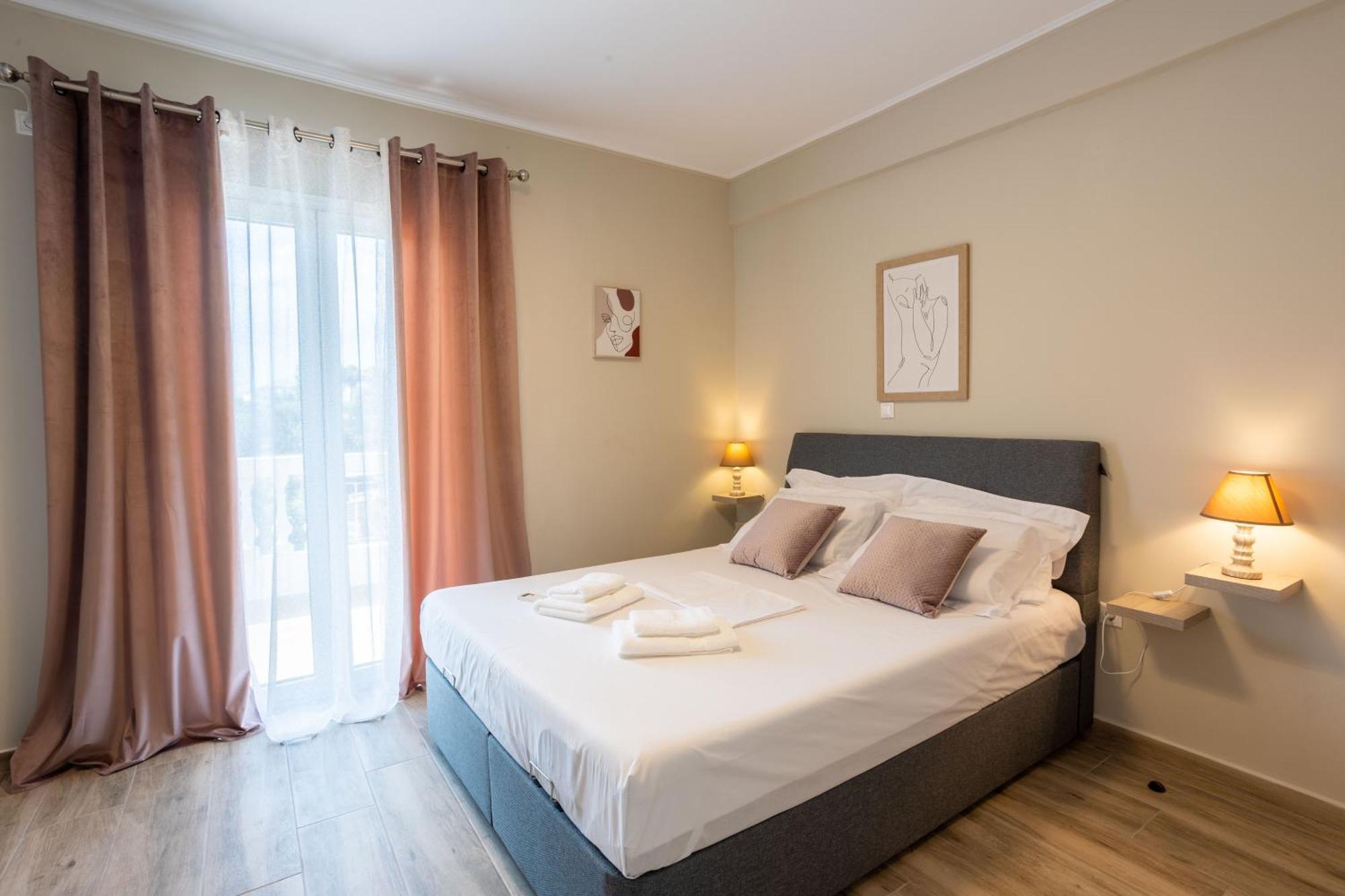 Luxury & Cozy Apartment Messíni エクステリア 写真
